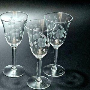 3 Art Deco Etched Crystal Cocktail Glasses 5" vtg hashtag floral drinkware 90s